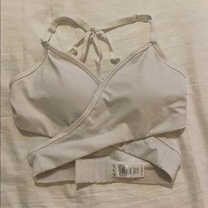 Alphalete cross cross sports bra